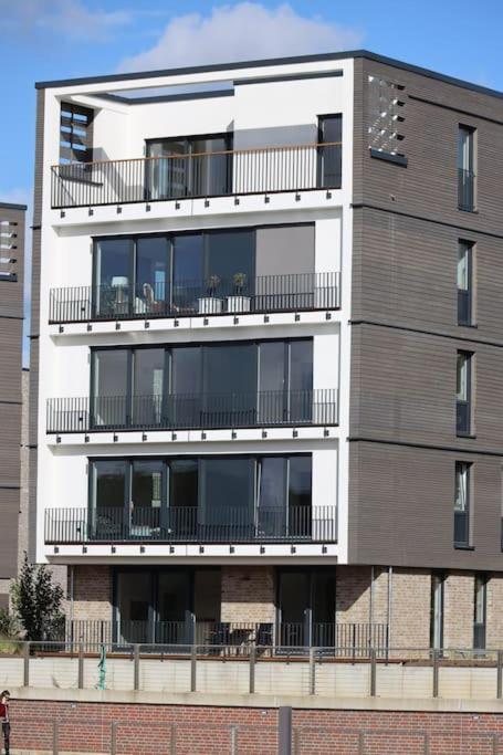 Allerinsel - Appartement Am Celler Yachthafen Eksteriør bilde